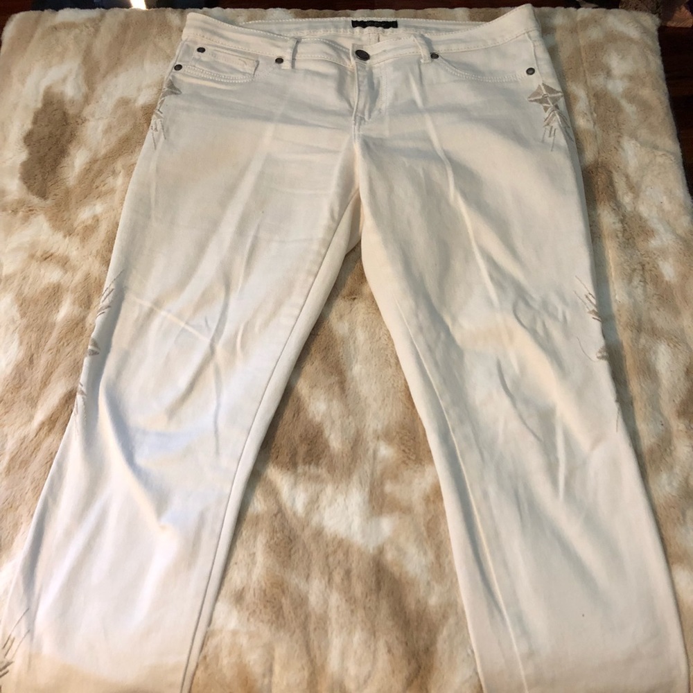 Jessica Simpson embroidered white denim jeans
